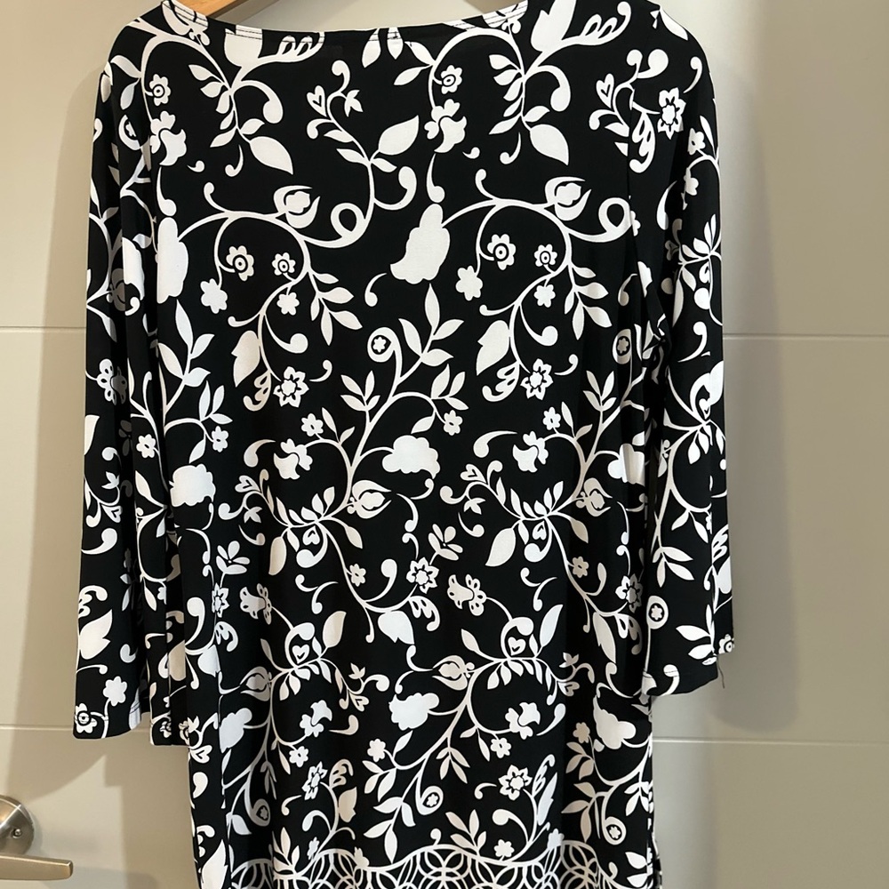 Carole Little Black and White Floral Tunic
